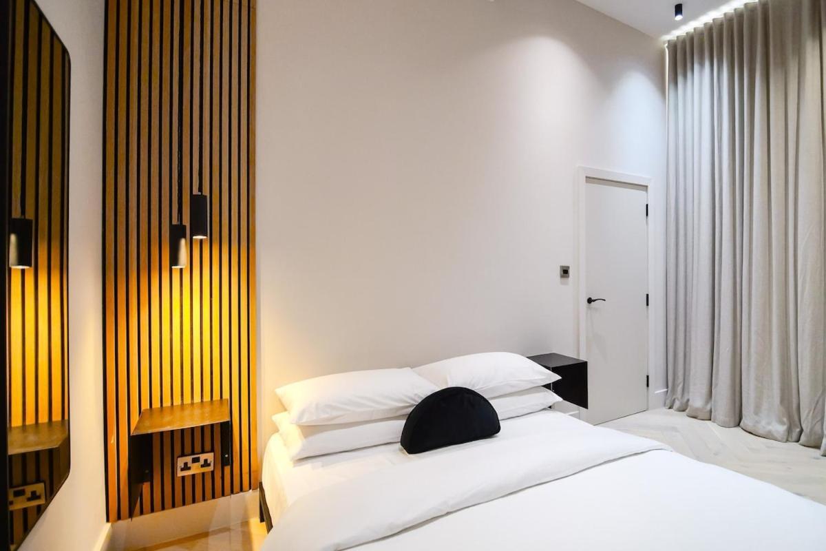 Japandi By The Heim Residences Манчестер Екстер'єр фото